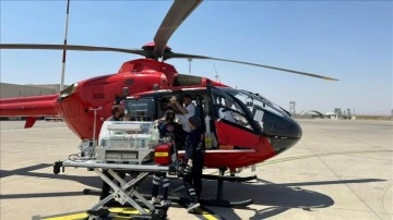 Şırnak'ta ambulans helikopter rahatsızlanan bebek için havalandı
