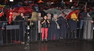 Sivas’ta demokrasi nöbeti sağanak yağış altında sürdü