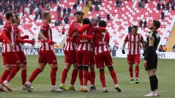 Sivasspor geriye düştüğü maçta Malatyaspor'u yendi
