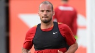 Sneijder çalışmalara başladı