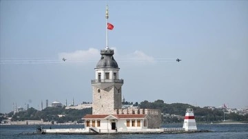 SOLOTÜRK İstanbul semalarında çevre tanıma uçuşu yaptı