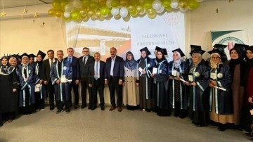 Strazburg Yunus Emre Açık Öğretim İmam Hatip Lisesi 4. dönem mezunlarını verdi