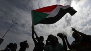 Sudan'da barışçıl göstericilere saldırıya tepki yürüyüşü