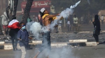 Sudan'da sivil yönetim için gösteriler sürüyor