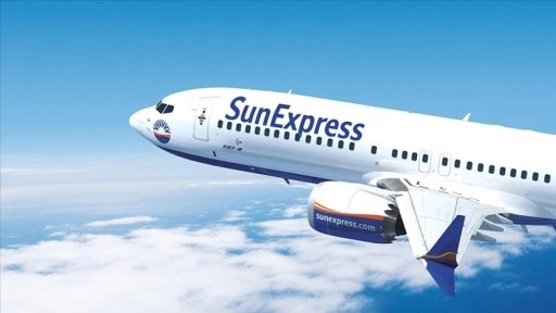 SunExpress 400 kabin memuru alacağını duyurdu