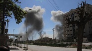 Suriye'de yerleşim yerlerine hava saldırısı