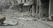 Suriye rejimi İdlib ve Lazkiye'ye bomba yağdırıyor