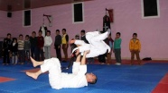 Suriyeli çocuklara judo eğitimi