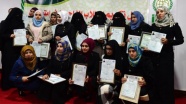 Suriyeliler uzaktan eğitimle diploma aldı