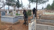 Suruç'ta ilk kez mezarlıklar temizlendi