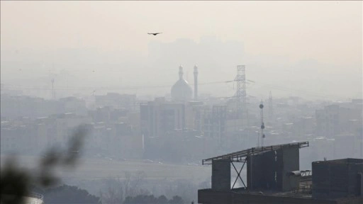 Tahran’da hava kirliliği 'kırmızı' seviyeye çıktı