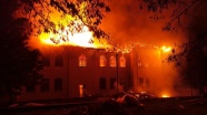 Tarihi okuldaki yangında 'sabotaj' şüphesi