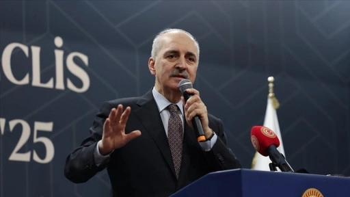 TBMM Başkanı Kurtulmuş: Türkiye'de kim siyaset yapmak istiyorsa buyursun siyasetin alanına gels