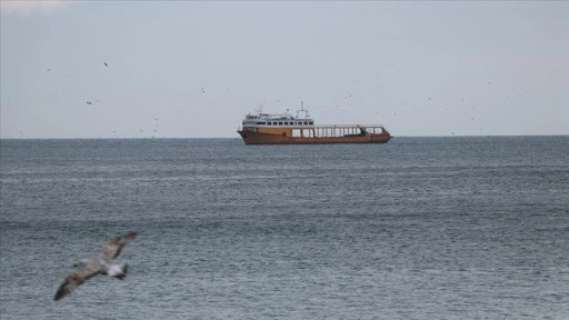 Tekirdağ'da poyraz 6 gündür deniz ulaşımını olumsuz etkiliyor