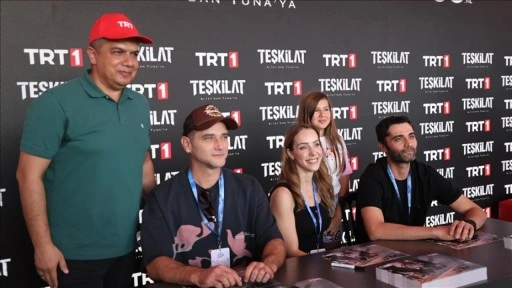 ‘Teşkilat’ dizisinin oyuncuları TEKNOFEST Adana'da ziyaretçilerle buluştu