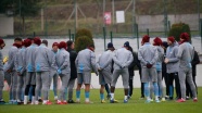 Trabzonspor&#039;da teknik heyet ve futbolcuların Kovid-19 testi negatif çıktı