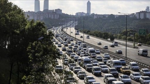 Trafiğe kasımda 188 bin 966 taşıtın kaydı yapıldı