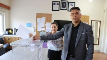 Trakya'da yaşayan çifte vatandaşlar Bulgaristan'daki seçimler için oy kullanmaya başladı