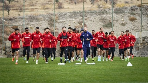 Transfer "şampiyonu" Gaziantep FK, yabancı futbolculara şans tanıdı