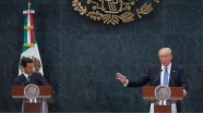 Trump, Meksika&#39;da da duvarı savundu