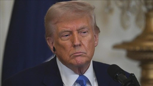 Trump, Meksika ve Kanada'ya yönelik tarifelerin 4 Mart'ta yürürlüğe gireceğini açıkladı