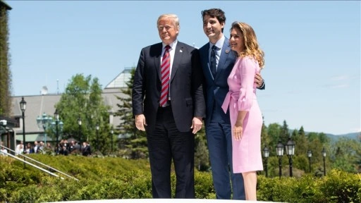 Trump, Trudeau'nun vergi anlaşmazlığı konusunu iktidarda kalmak için kullandığını iddia etti