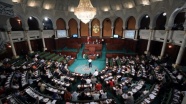 Tunus&#039;ta el-Cemli hükümeti güvenoyu alamadı