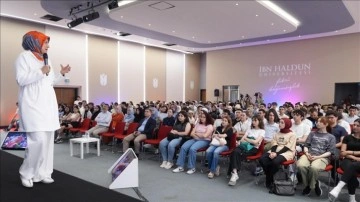 Türk Kızılay Genel Başkanı Yılmaz, TercihFest 2024'te öğrencilerle buluştu
