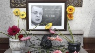 Türkiye’deki ilk Rus Büyükelçiliği’ne çiçekler bırakıldı