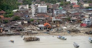 Türkiye’den tsunaminin vurduğu Endonezya’ya acil yardım