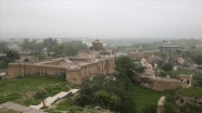 Üç dinin kutsal gölüne ev sahipliği yapan 'Katas Raj'