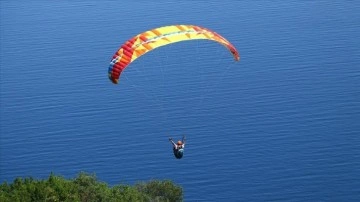 Uçmakdere bayramda gökyüzüyle buluşmak isteyenleri ağırlıyor