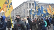 Ukrayna'da göstericiler banka yağmaladı