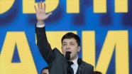 Ukrayna’da Zelenskiy seçimin resmen galibi