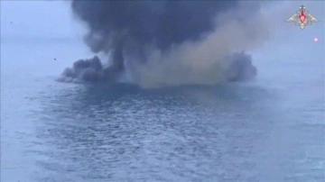 Ukrayna: Rusya'ya ait "Sergey Kotov" devriye gemisini vurduk