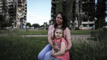 Ukrayna'daki savaş mağduru çocuklar huzur içinde büyümeyi hayal ediyor