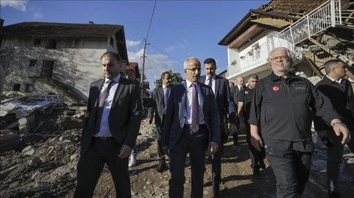 Ulaştırma ve Altyapı Bakanı Uraloğlu, Bosna Hersek'te selden etkilenen bölgeyi ziyaret etti