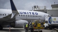 United Airlines, ABD&#039;de aşılanmayı reddeden 600&#039;e yakın çalışanını işten çıkartıyor