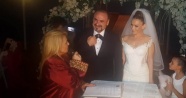 Ünlü tenor Hakan Aysev evlendi