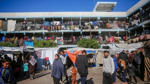 UNRWA'ya yönelik faaliyet yasağı, Gazze'de insani yardımları tehdit ediyor