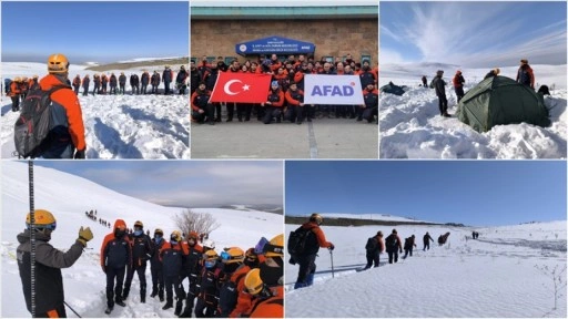 Van'da AFAD ekiplerinin çığda arama kurtarma eğitimleri devam ediyor