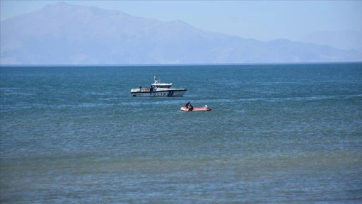 Van'da kaybolan üniversite öğrencisini arama çalışmaları sürüyor