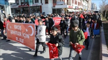 Van'da "Şehitleri Anma ve Teröre Lanet" yürüyüşü düzenlendi