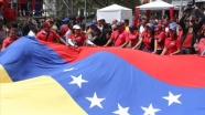 Venezuela'da iktidar ve muhalefet yeniden sokağa iniyor