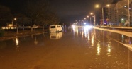 Yağış nedeniyle Aydın-izmir Karayolu trafiğe kapandı
