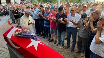 Yazar Necdet Sakaoğlu, son yolculuğuna uğurlandı