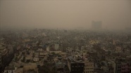 Yeni Delhi'de hava kirliliğine plaka önlemi