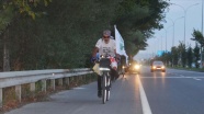 Yetimlere farkındalık için bisikletle Malatya&#039;dan yola çıkan İHH gönüllüsü Kütahya’ya geldi