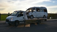 Yolcu minibüsü ile otomobil çarpıştı: 25 yaralı