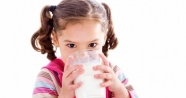 Yrd. Doç. Dr. Beyitler :” Çocuklar ve gençler günde en az 2 veya 3 bardak süt içmeli”
